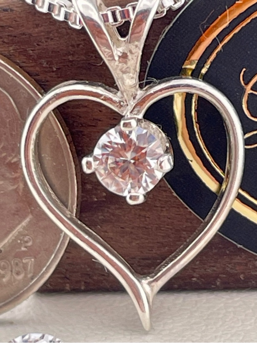 Sale‼️Diamond VS-2 Heart Pendant Necklace  .25ct.  4mm.   925 . Box chain - Picture 6 of 8